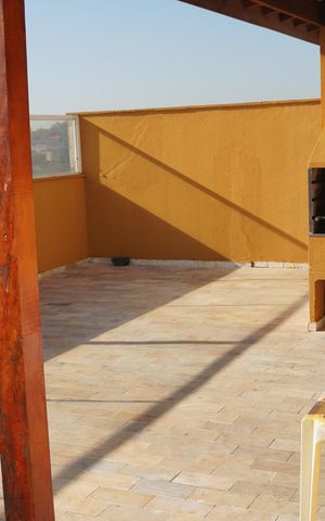 Casa de condomínio à venda com 124m², 3 quartos e 2 vagasPiscina