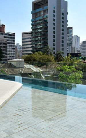 Apartamento à venda com 248m², 3 quartos e 4 vagasPiscina