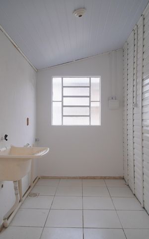 Casa à venda com 70m², 3 quartos e 2 vagasÁrea de Serviço