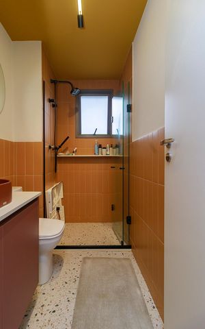 Apartamento à venda com 74m², 2 quartos e 1 vaga Apartamento à venda com 74m², 2 quartos e 1 vagaSuíte 2 - Banheiro
