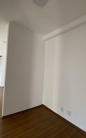 Apartamento para alugar com 68m², 3 quartos e 1 vaga Apartamento para alugar com 68m², 3 quartos e 1 vagaEspaço entre os quartos