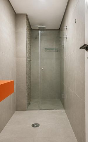 Apartamento à venda com 172m², 4 quartos e 3 vagas Apartamento à venda com 172m², 4 quartos e 3 vagasBanheiro