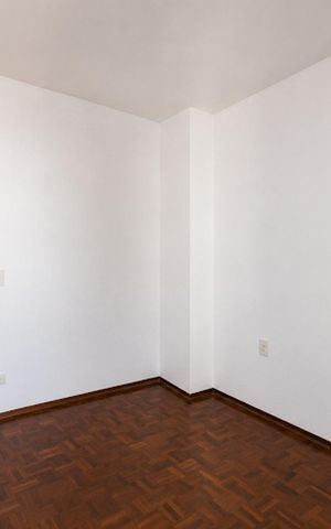 Apartamento à venda com 172m², 4 quartos e 3 vagas Apartamento à venda com 172m², 4 quartos e 3 vagasQuarto