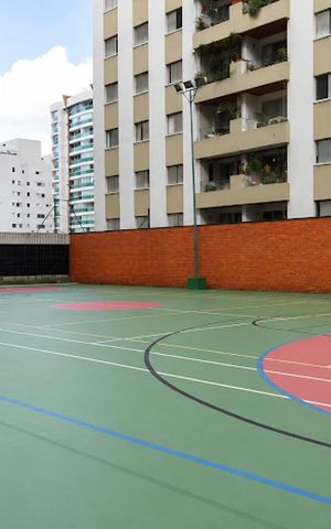 Apartamento à venda com 172m², 4 quartos e 3 vagas Apartamento à venda com 172m², 4 quartos e 3 vagasÁrea externa