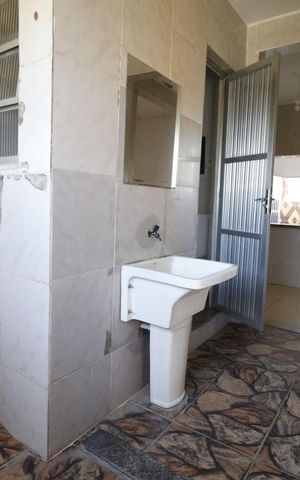 Casa para alugar com 86m², 2 quartos e sem vagaÁrea de serviço
