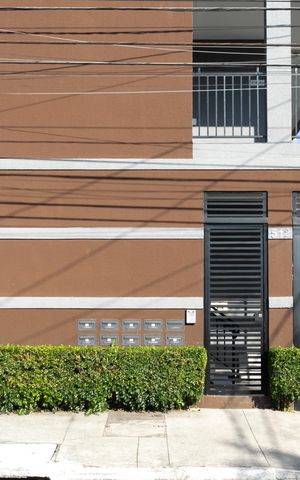 Apartamento à venda com 44m², 2 quartos e 1 vaga Apartamento à venda com 44m², 2 quartos e 1 vagaFachada