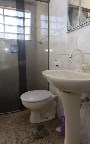 Casa para alugar com 40m², 1 quarto e sem vagaBanheiro