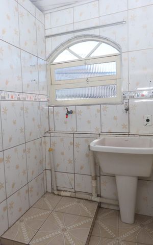 Casa para alugar com 40m², 1 quarto e sem vagaÁrea de serviço