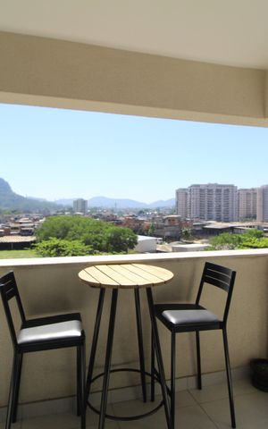 Apartamento à venda com 67m², 2 quartos e 1 vagaSala - Varanda