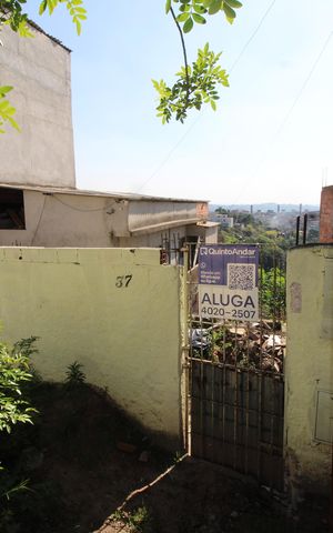 Casa para alugar com 40m², 2 quartos e sem vagaFachada