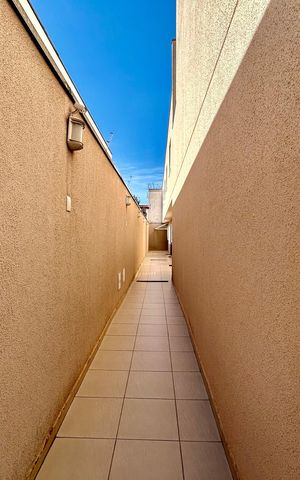 Casa para alugar com 51m², 2 quartos e 1 vaga Casa para alugar com 51m², 2 quartos e 1 vagaCorredor