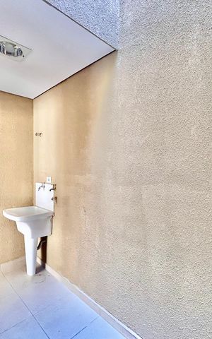 Casa para alugar com 51m², 2 quartos e 1 vaga Casa para alugar com 51m², 2 quartos e 1 vagaLavanderia