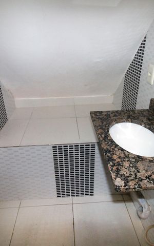 Apartamento para alugar com 60m², 2 quartos e sem vagaBanheiro