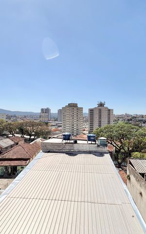 Apartamento à venda com 180m², 3 quartos e 2 vagas Apartamento à venda com 180m², 3 quartos e 2 vagasVista da Piscina