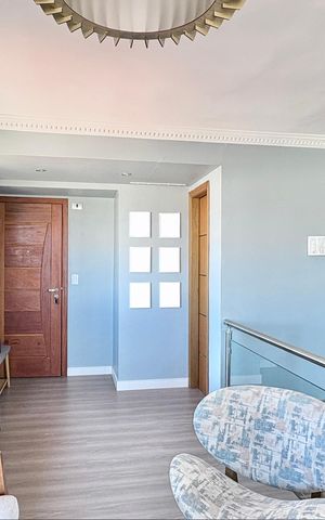 Apartamento à venda com 180m², 3 quartos e 2 vagas Apartamento à venda com 180m², 3 quartos e 2 vagasSala