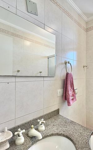 Apartamento à venda com 180m², 3 quartos e 2 vagas Apartamento à venda com 180m², 3 quartos e 2 vagasBanheiro