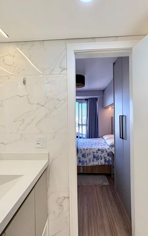Apartamento à venda com 180m², 3 quartos e 2 vagas Apartamento à venda com 180m², 3 quartos e 2 vagasBanheiro da Suíte