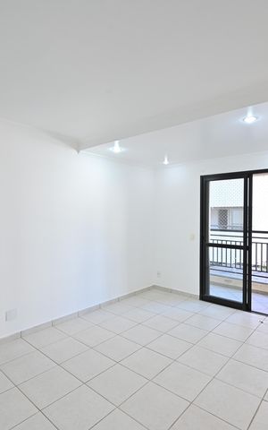 Apartamento para alugar com 65m², 2 quartos e 1 vagaSala