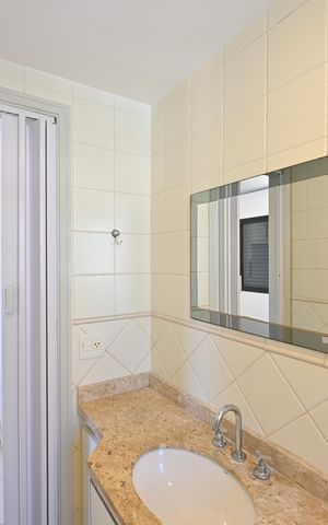 Apartamento para alugar com 65m², 2 quartos e 1 vagaBanheiro da Suíte