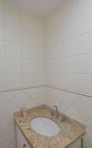 Apartamento para alugar com 65m², 2 quartos e 1 vagaBanheiro Social