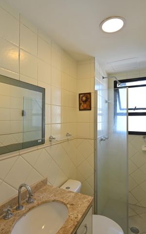 Apartamento para alugar com 65m², 2 quartos e 1 vagaBanheiro da Suíte