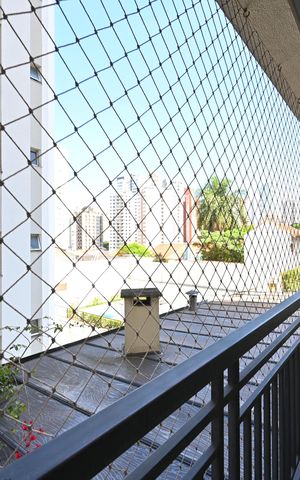 Apartamento para alugar com 65m², 2 quartos e 1 vagaVaranda