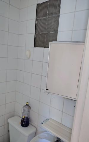 Apartamento à venda com 50m², 2 quartos e 1 vaga Apartamento à venda com 50m², 2 quartos e 1 vagaBanheiro