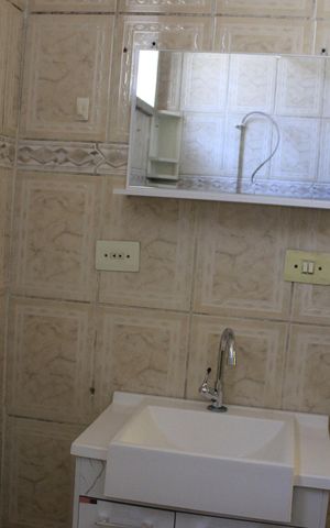 Casa para alugar com 31m², 2 quartos e 1 vagaBanheiro 