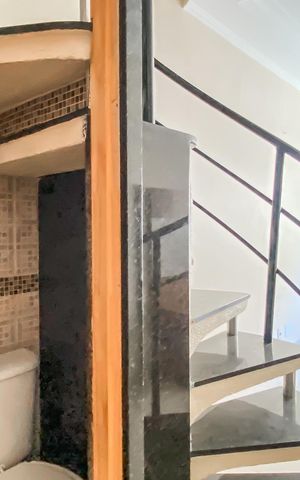 Casa de condomínio à venda com 93m², 3 quartos e 1 vaga Casa de condomínio à venda com 93m², 3 quartos e 1 vagaLavabo