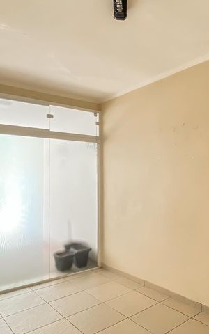 Casa de condomínio à venda com 93m², 3 quartos e 1 vaga Casa de condomínio à venda com 93m², 3 quartos e 1 vagaGaragem