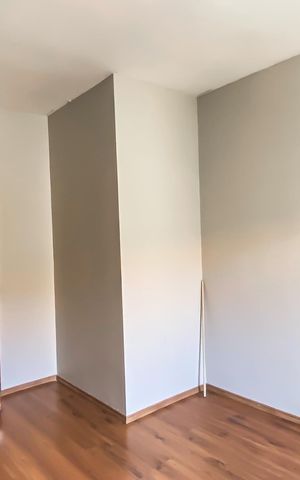 Casa de condomínio à venda com 93m², 3 quartos e 1 vaga Casa de condomínio à venda com 93m², 3 quartos e 1 vagaSuite