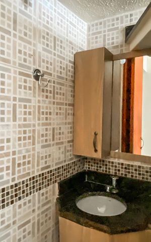 Casa de condomínio à venda com 93m², 3 quartos e 1 vaga Casa de condomínio à venda com 93m², 3 quartos e 1 vagaLavabo