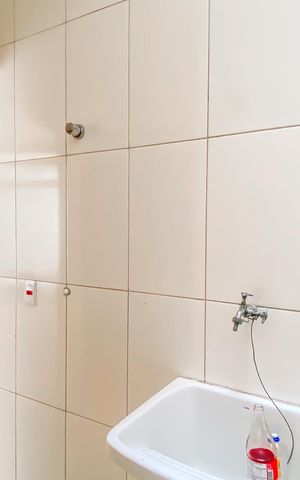 Casa de condomínio à venda com 93m², 3 quartos e 1 vaga Casa de condomínio à venda com 93m², 3 quartos e 1 vagaÁrea de Serviço
