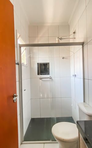 Casa de condomínio à venda com 93m², 3 quartos e 1 vaga Casa de condomínio à venda com 93m², 3 quartos e 1 vagaBanheiro da Suíte