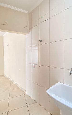 Casa de condomínio à venda com 93m², 3 quartos e 1 vaga Casa de condomínio à venda com 93m², 3 quartos e 1 vagaÁrea de Serviço
