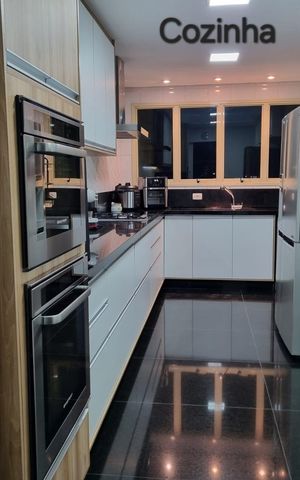 Apartamento à venda com 200m², 4 quartos e 4 vagas