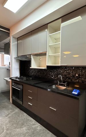 Apartamento à venda com 109m², 3 quartos e 2 vagas Apartamento à venda com 109m², 3 quartos e 2 vagasCozinha