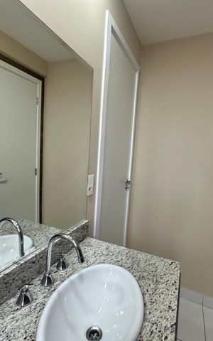 Apartamento à venda com 109m², 3 quartos e 2 vagas Apartamento à venda com 109m², 3 quartos e 2 vagasBanheiro da Suíte 1 e 2