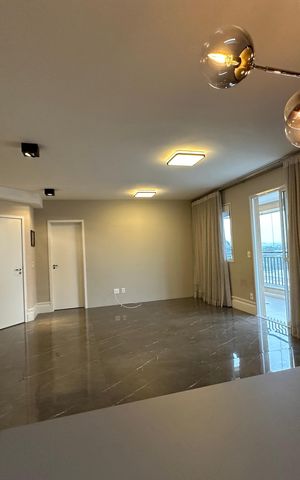 Apartamento à venda com 109m², 3 quartos e 2 vagas Apartamento à venda com 109m², 3 quartos e 2 vagasSala