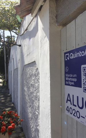 Casa de condomínio para alugar com 90m², 3 quartos e 1 vagaFachada