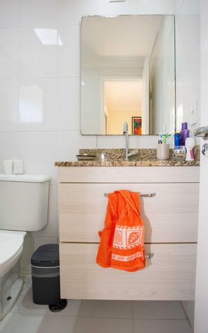 Apartamento à venda com 82m², 3 quartos e 2 vagasBanheiro da Suíte