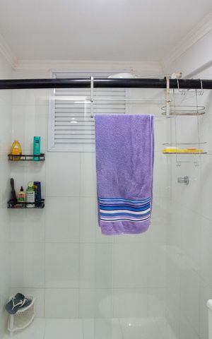 Apartamento à venda com 82m², 3 quartos e 2 vagasBanheiro Social