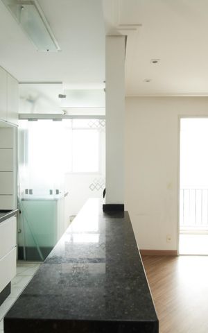 Apartamento para alugar com 50m², 2 quartos e 1 vaga Apartamento para alugar com 50m², 2 quartos e 1 vagaCozinha e Área de Serviço