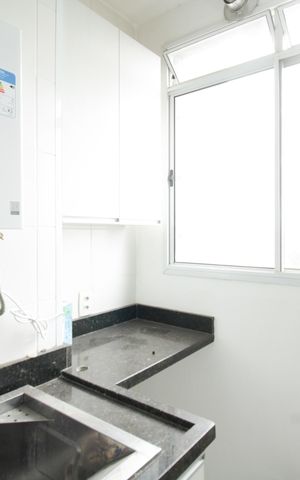 Apartamento para alugar com 50m², 2 quartos e 1 vaga Apartamento para alugar com 50m², 2 quartos e 1 vagaCozinha e Área de Serviço