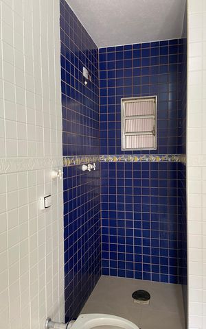 Casa para alugar com 60m², 1 quarto e sem vaga Casa para alugar com 60m², 1 quarto e sem vagaBanheiro