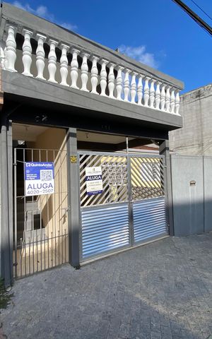 Casa para alugar com 60m², 1 quarto e sem vaga Casa para alugar com 60m², 1 quarto e sem vagaFachada
