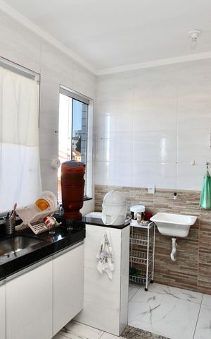 Apartamento à venda com 90m², 2 quartos e sem vaga Apartamento à venda com 90m², 2 quartos e sem vagaCozinha e Área de Serviço