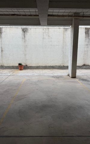 Apartamento à venda com 90m², 2 quartos e sem vaga Apartamento à venda com 90m², 2 quartos e sem vagaGaragem