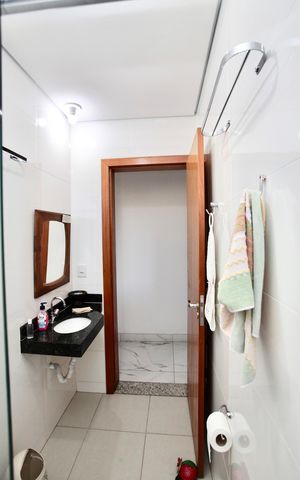 Apartamento à venda com 90m², 2 quartos e sem vaga Apartamento à venda com 90m², 2 quartos e sem vagaBanheiro Social