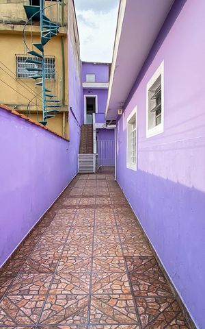 Casa à venda com 198m², 5 quartos e 3 vagas Casa à venda com 198m², 5 quartos e 3 vagasQuintal